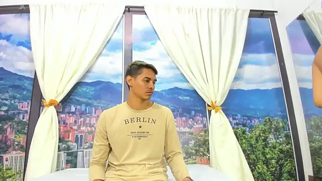 KiraFox1 online show from March 4, 1:28 pm