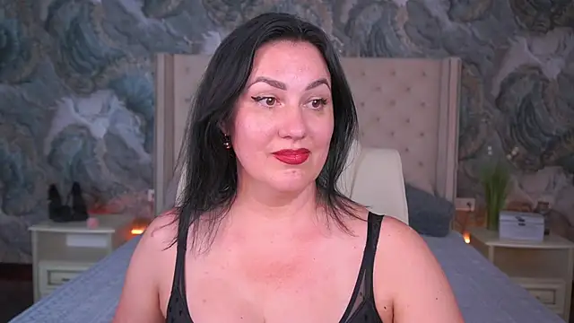 VelvetLuck online show from June 19, 1:10 am