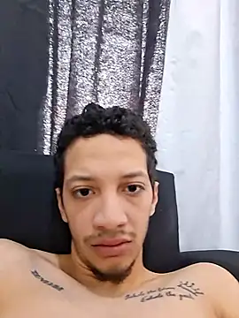 Snapshot of katy699 chatting on November 14, 12:48 pm katy699 online show from November 14, 12:48 pm