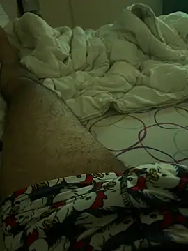 Snapshot of Parisien9375 chatting on November 3, 8:32 pm Parisien9375 online show from November 3, 8:32 pm