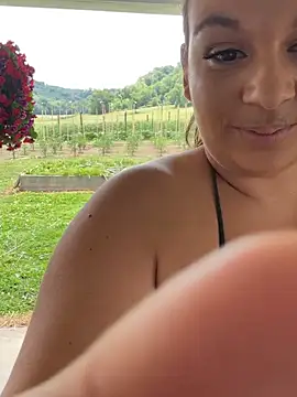 Snapshot of thickfarmtwat chatting on June 7, 5:49 pm thickfarmtwat online show from June 7, 5:49 pm