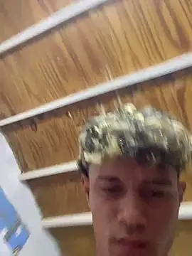 Snapshot of meliodas_23cm chatting on December 21, 5:03 am meliodas 23cm online show from December 21, 5:03 am