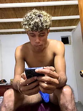 Snapshot of meliodas_23cm chatting on January 6, 2:26 am meliodas 23cm online show from January 6, 2:26 am