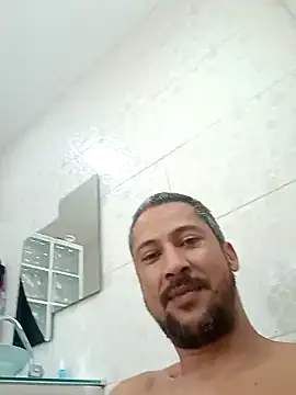 Arrombador20 online show from May 7, 6:02 pm