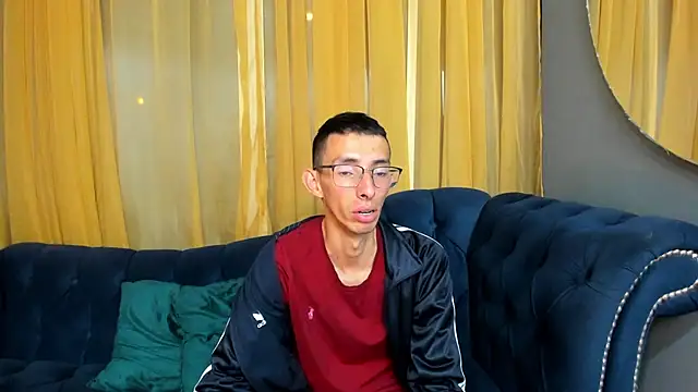 Snapshot of ZyroNight chatting on December 16, 7:30 pm ZyroNight online show from December 16, 7:30 pm