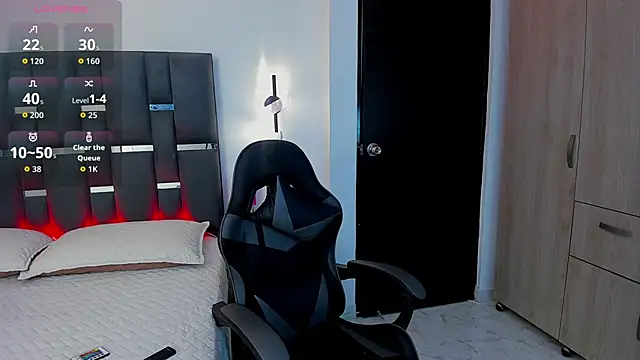 Snapshot of noah_corvelle chatting on November 16, 10:59 pm noah corvelle online show from November 16, 10:59 pm