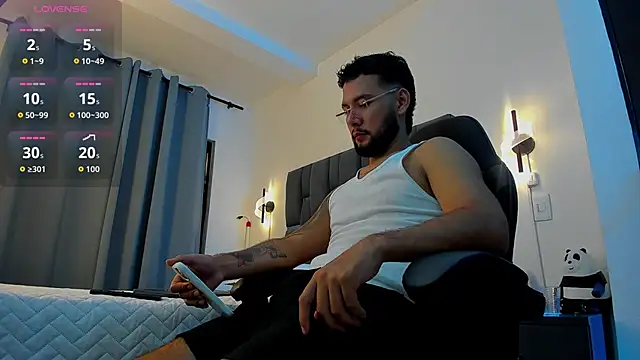 Snapshot of noah_corvelle chatting on November 21, 4:11 am noah corvelle online show from November 21, 4:11 am