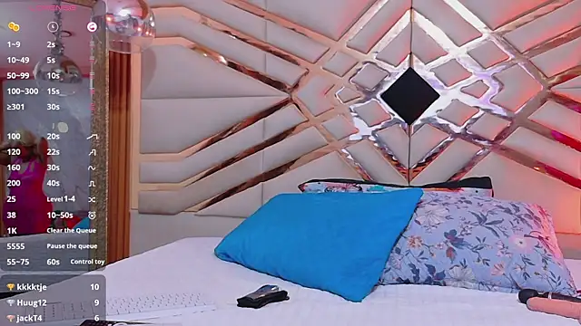 missfoster online show from June 13, 3:04 am
