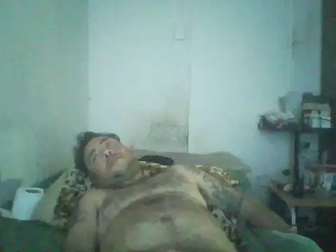 Snapshot of GuilleHotsexy chatting on November 14, 6:50 pm GuilleHotsexy online show from November 14, 6:50 pm