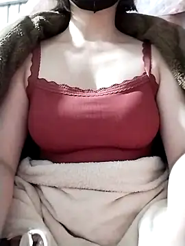 Snapshot of Niramiu chatting on December 1, 4:12 pm Niramiu online show from December 1, 4:12 pm