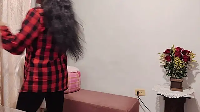 Bella Exhibition online show from February 19, 7:10 pm