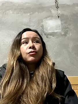 Snapshot of thu-cuoi chatting on December 17, 1:44 am thu-cuoi online show from December 17, 1:44 am