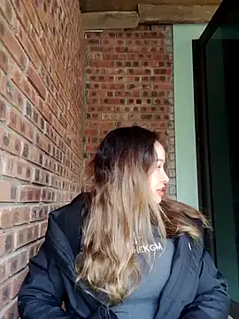 Snapshot of thu-cuoi chatting on December 18, 7:03 am thu-cuoi online show from December 18, 7:03 am