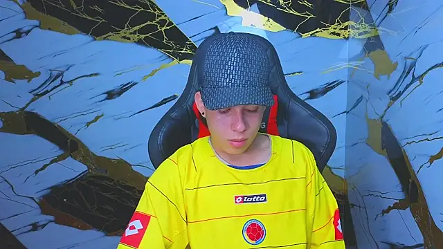 Suarezz10  online show from November 12, 12:49 pm