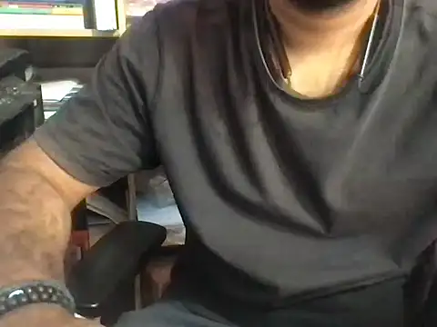 Snapshot of KingCobra_07 chatting on July 23, 9:07 am KingCobra 07 online show from July 23, 9:07 am