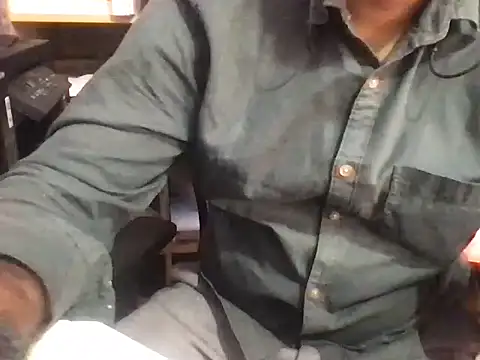 Snapshot of KingCobra_07 chatting on July 26, 10:33 am KingCobra 07 online show from July 26, 10:33 am