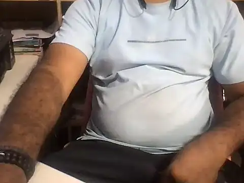 Snapshot of KingCobra_07 chatting on August 3, 9:48 am KingCobra 07 online show from August 3, 9:48 am