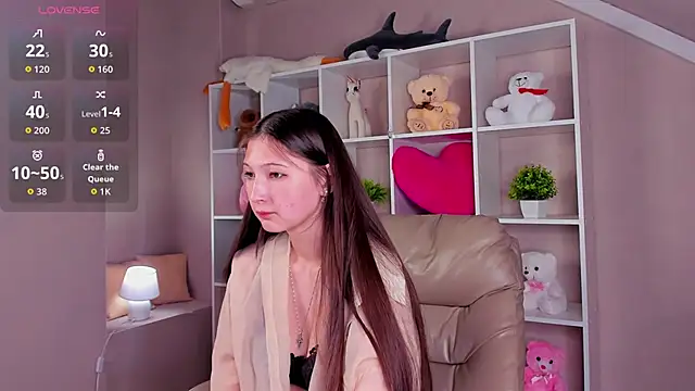 Snapshot of Ella_Burns chatting on November 11, 9:42 am Ella Burns online show from November 11, 9:42 am