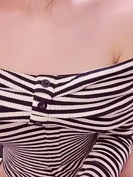 Snapshot of GirlNaughtyFull chatting on December 4, 4:59 pm GirlNaughtyFull online show from December 4, 4:59 pm