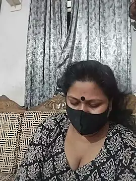 Snapshot of munni-506 chatting on July 15, 6:35 pm munni-506 online show from July 15, 6:35 pm
