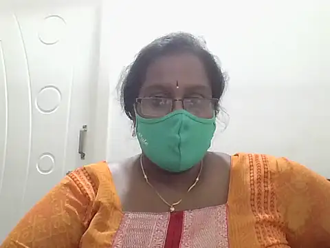 Snapshot of hootypriya chatting on November 14, 4:17 pm hootypriya online show from November 14, 4:17 pm