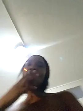 Snapshot of Mommy_Sienna chatting on November 27, 8:33 pm Mommy Sienna online show from November 27, 8:33 pm