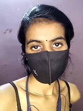 Snapshot of Thaper_Meera2 chatting on May 2, 8:47 pm Thaper Meera2 online show from May 2, 8:47 pm