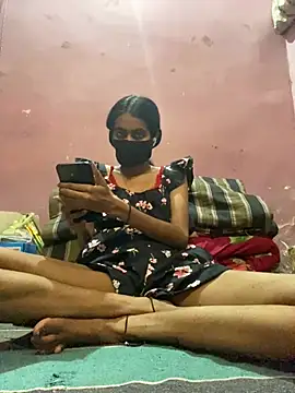 Snapshot of Thaper_Meera2 chatting on May 31, 8:10 am Thaper Meera2 online show from May 31, 8:10 am