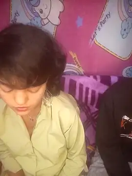 Freakingromance online show from February 13, 7:26 am