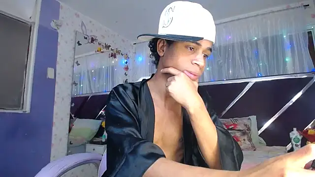 Santy bigcock 01 online show from May 25, 5:19 pm