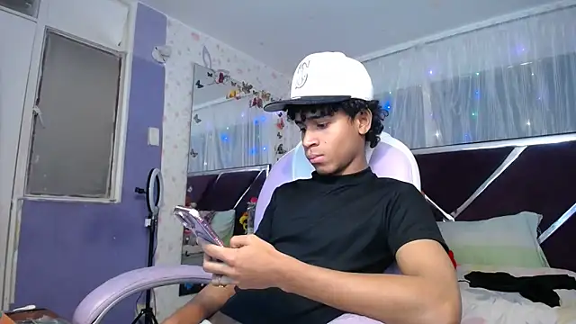Santy bigcock 01 online show from June 6, 2:33 pm