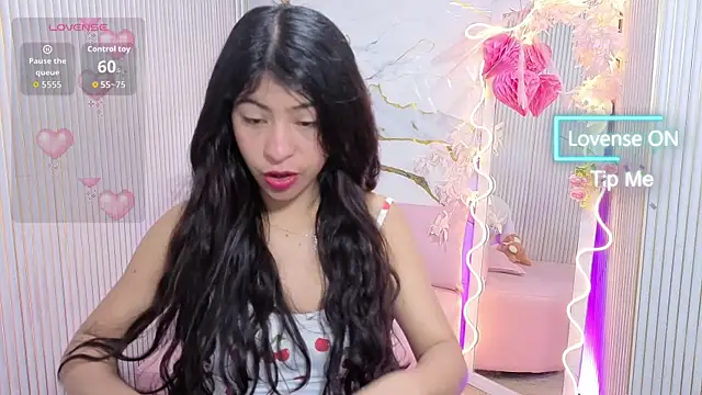 Sandyy tay online show from May 18, 11:38 am
