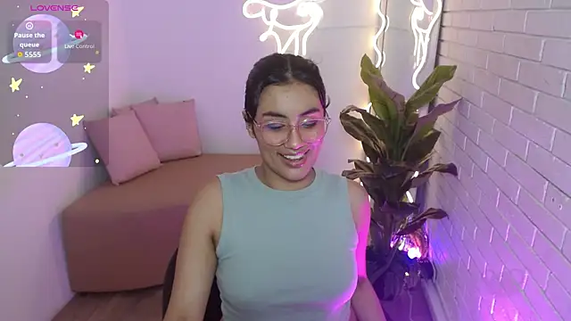 Snapshot of PEACHY_TAY chatting on November 9, 11:30 am PEACHY TAY online show from November 9, 11:30 am