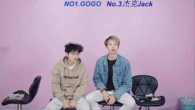 Beautifulboys-999 online show from December 2, 7:47 am