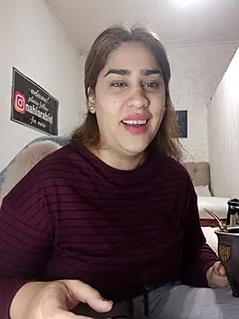 Snapshot of nahiarabiel33 chatting on June 9, 3:56 pm nahiarabiel33 online show from June 9, 3:56 pm