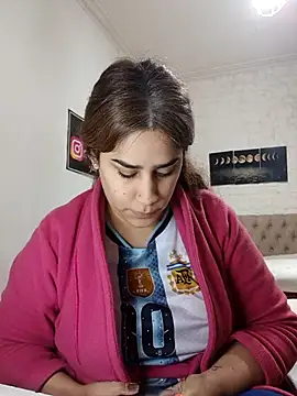 Snapshot of nahiarabiel33 chatting on June 17, 6:09 pm nahiarabiel33 online show from June 17, 6:09 pm