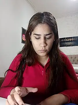 Snapshot of nahiarabiel33 chatting on June 18, 7:18 pm nahiarabiel33 online show from June 18, 7:18 pm