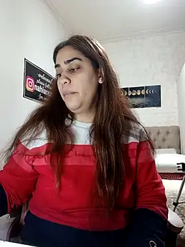 Snapshot of nahiarabiel33 chatting on June 28, 5:41 pm nahiarabiel33 online show from June 28, 5:41 pm