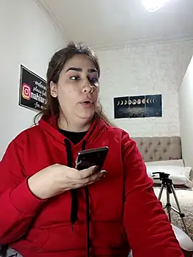 Snapshot of nahiarabiel33 chatting on July 1, 6:18 pm nahiarabiel33 online show from July 1, 6:18 pm