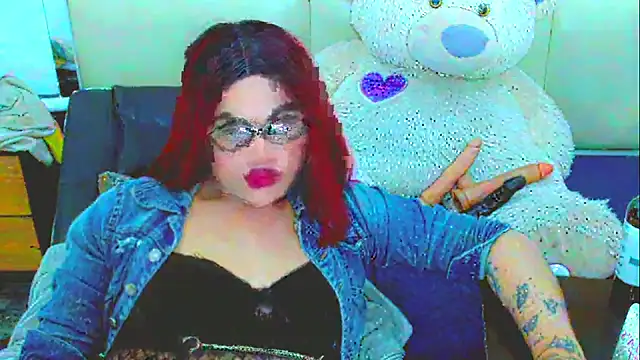 Snapshot of NharaBigCock chatting on July 13, 5:21 am NharaBigCock online show from July 13, 5:21 am