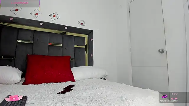 CatleyaSmith online show from February 12, 12:55 pm