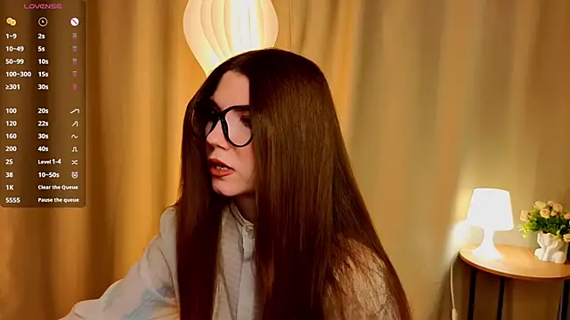 MelitaMoote online show from December 2, 6:08 am