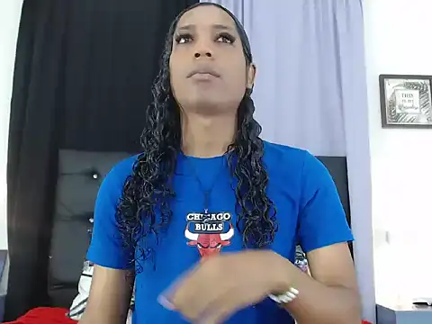 Snapshot of MiaCoock chatting on November 12, 12:27 pm MiaCoock online show from November 12, 12:27 pm