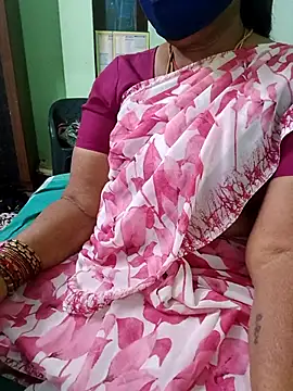 Snapshot of savithasree chatting on December 18, 10:27 pm savithasree online show from December 18, 10:27 pm