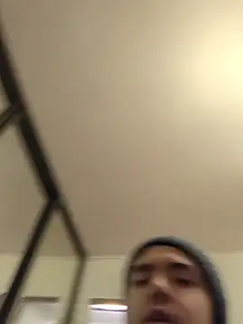 lucky swimmer online show from November 26, 3:02 pm