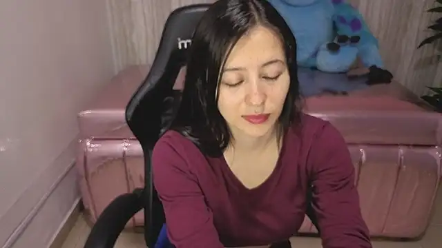 scarlett percy t online show from February 13, 3:52 pm