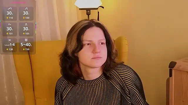 LatinaHuguenin online show from February 19, 6:48 pm