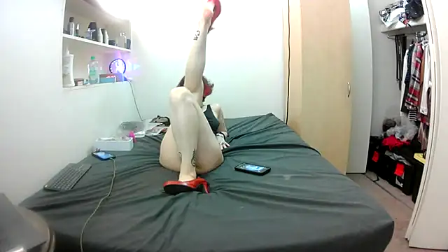 Snapshot of Empress_Lilith chatting on May 12, 3:31 pm Empress Lilith online show from May 12, 3:31 pm