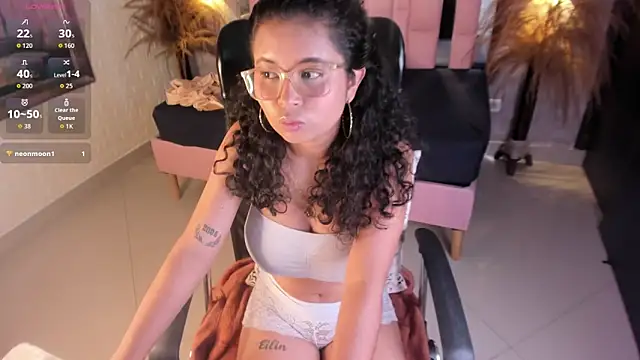 Snapshot of griselle_rousse chatting on November 10, 8:52 pm griselle rousse online show from November 10, 8:52 pm