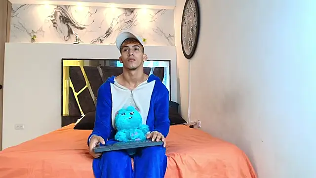 Snapshot of IMPERIO_ROMANO chatting on November 15, 7:10 pm IMPERIO ROMANO online show from November 15, 7:10 pm